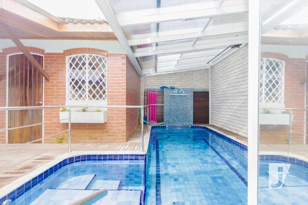 Ванна та 4 спальні: будинок 258 м² — photo 18
