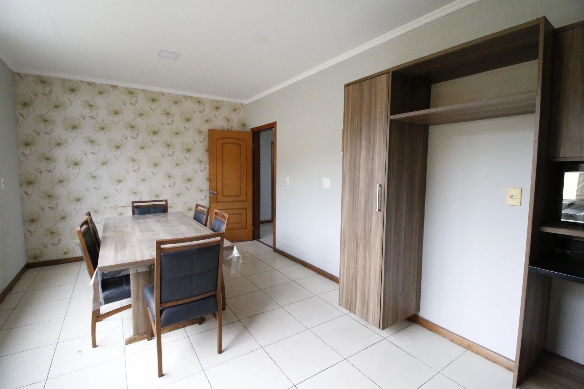 Condo house with 4 bedrooms and 2 en-suites, 3 parking — photo 36