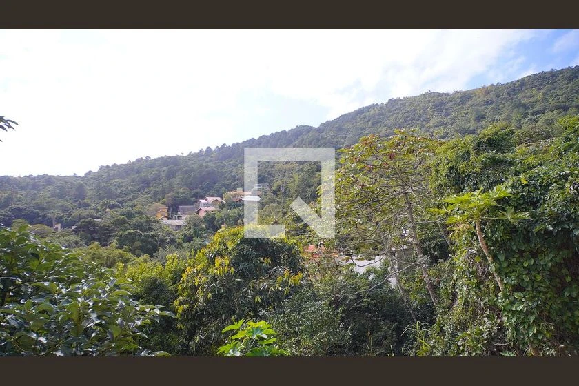 Studio mobiliado com vista para as montanhas — photo 12