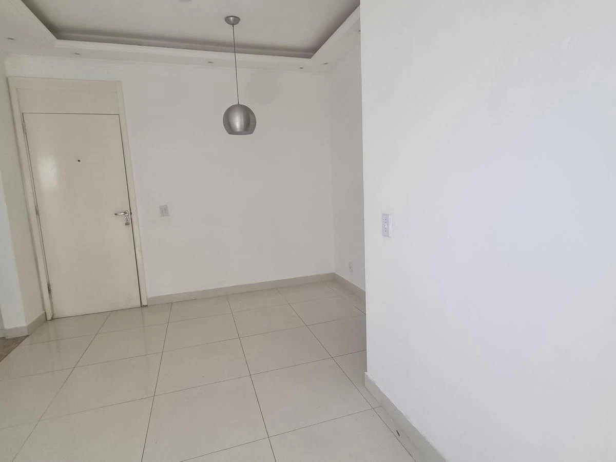 2-bedroom apartment in a building with a gym — photo 35