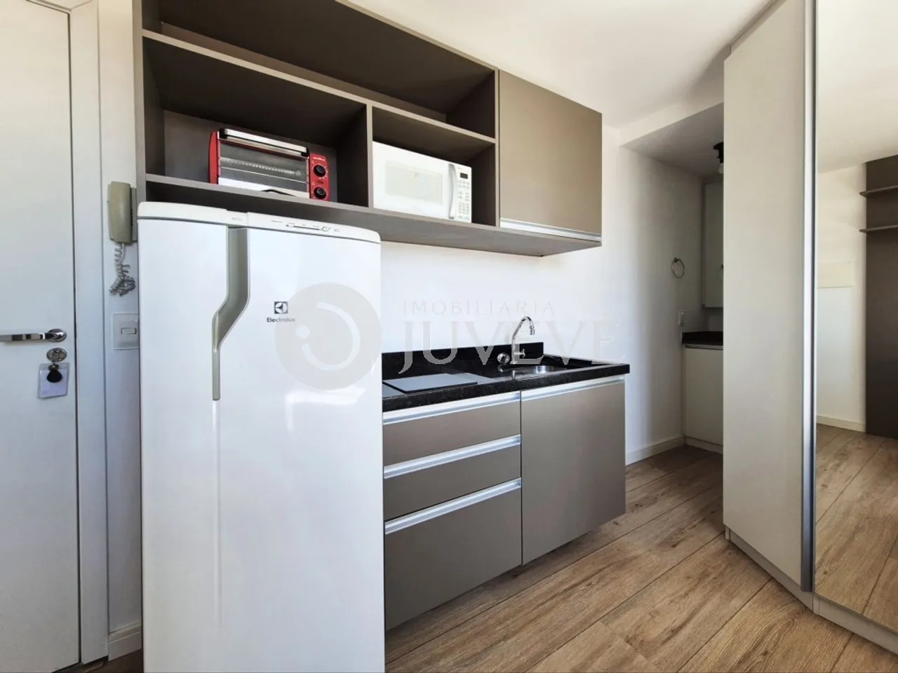 Студия 29 м² без парковки с встроенными шкафами — photo 9