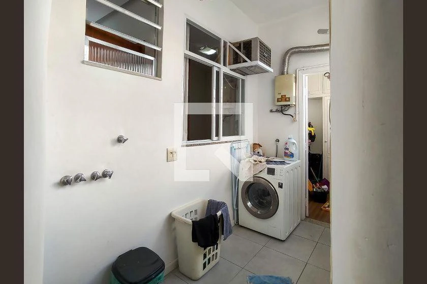 Rental apartment with 3 bedrooms and 208 m² — photo 13