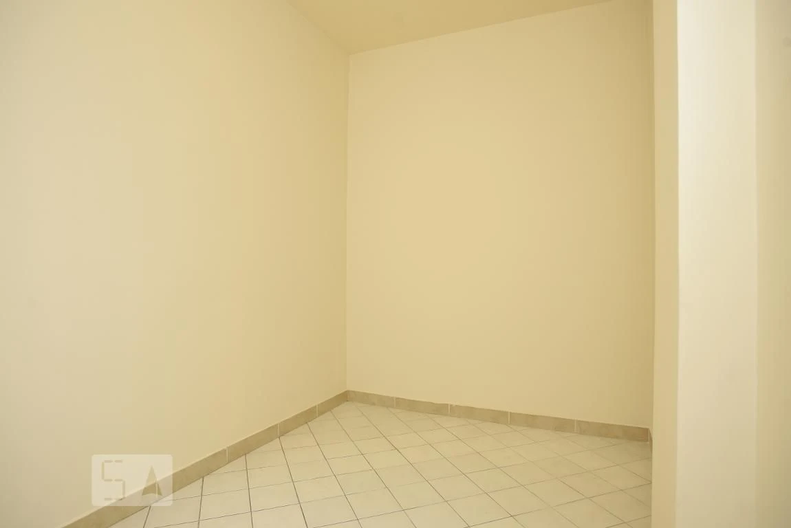 4-bedroom apartment (2 en-suite) with separate kitchen — photo 32