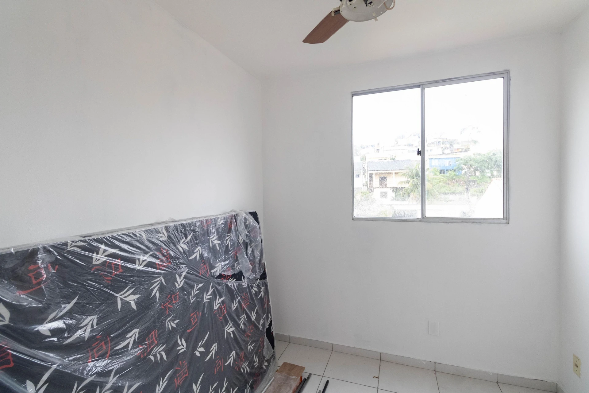 Apartamento de 2 quartos em condomínio com piscina — photo 3