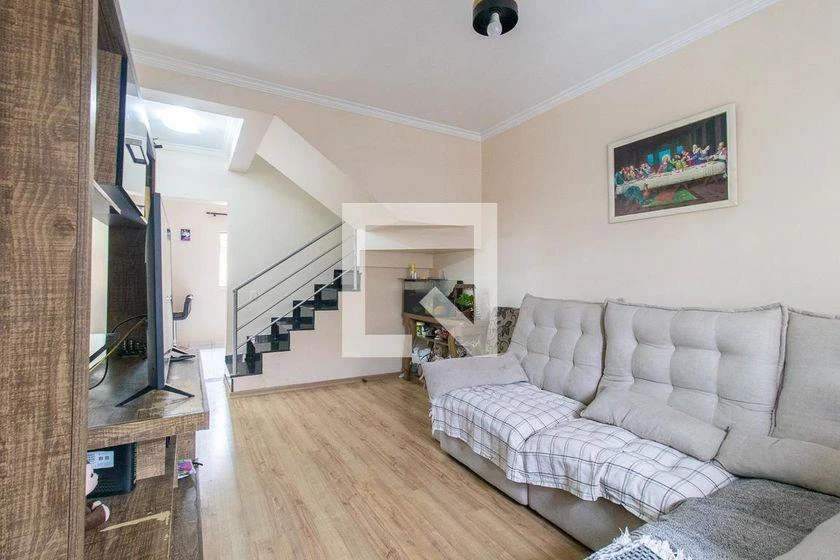 3-bedroom house with a bathtub in Curitiba — photo 17