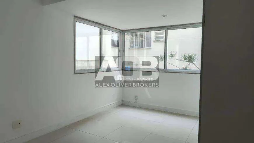 Apartment with 4 en-suite rooms and 198 m² plus 1 parking — photo 11