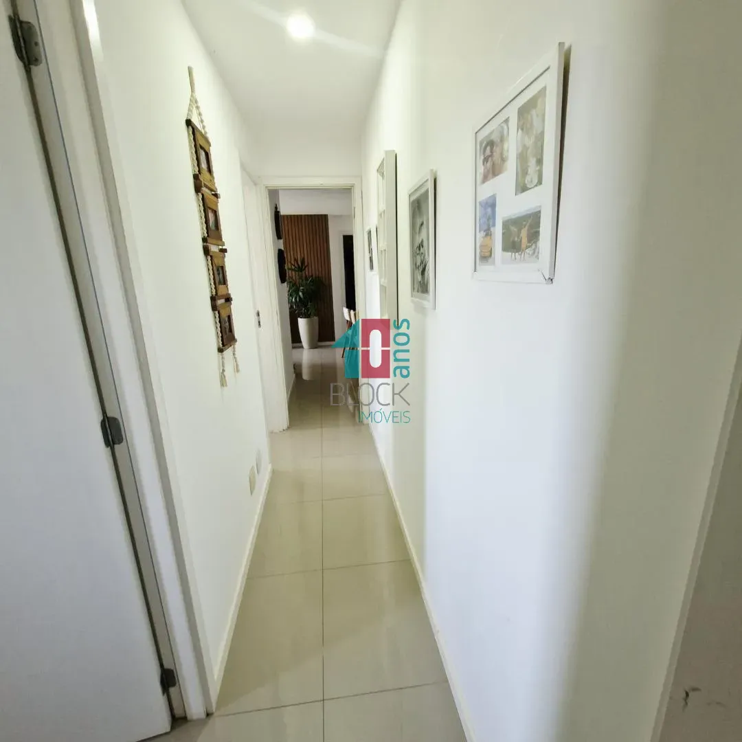 3-bedroom apartment in a building with a gym — photo 40