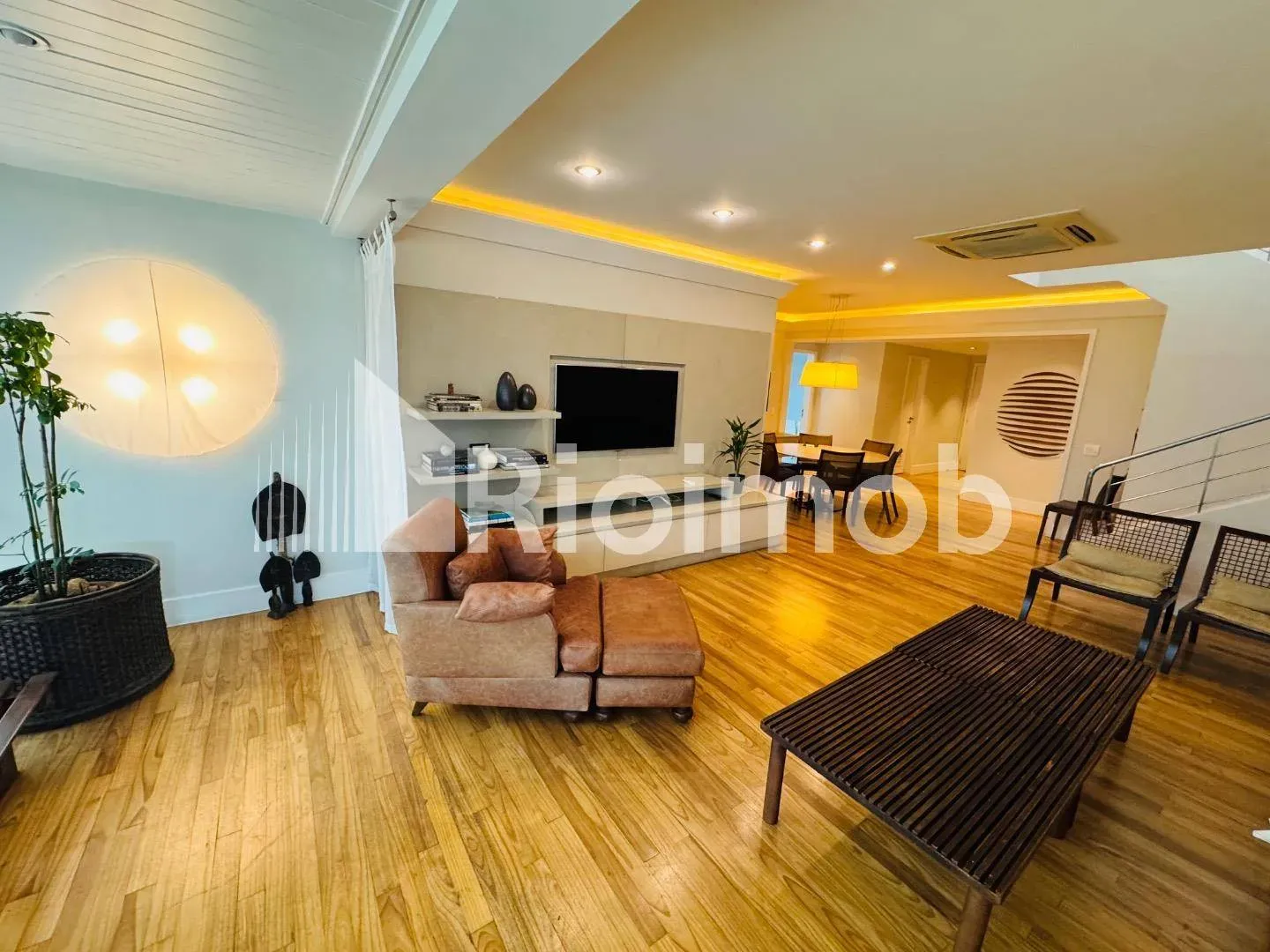 Unfurnished apartment with 5 bedrooms and 5 bathrooms — photo 2