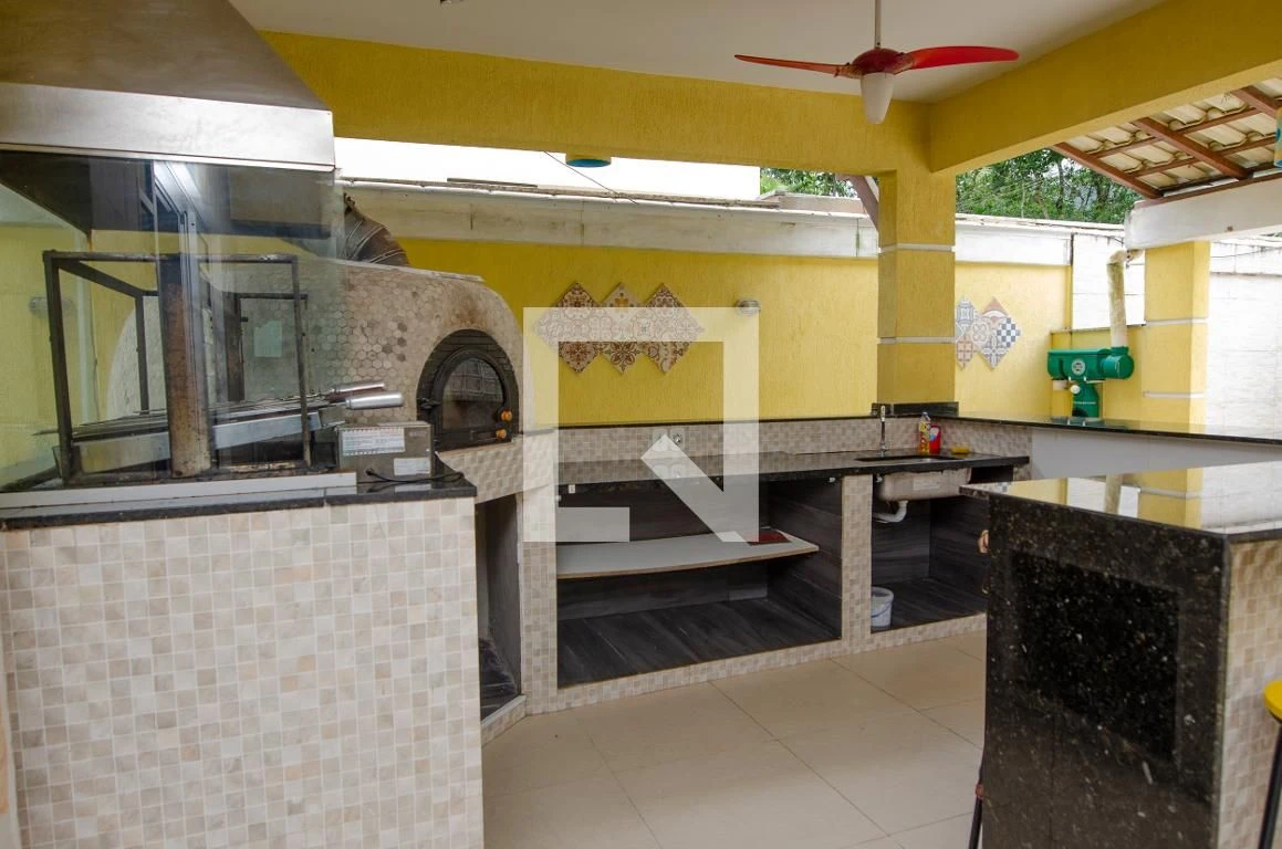 Casa mobiliada com 4 dormitórios e área de lavanderia — photo 85