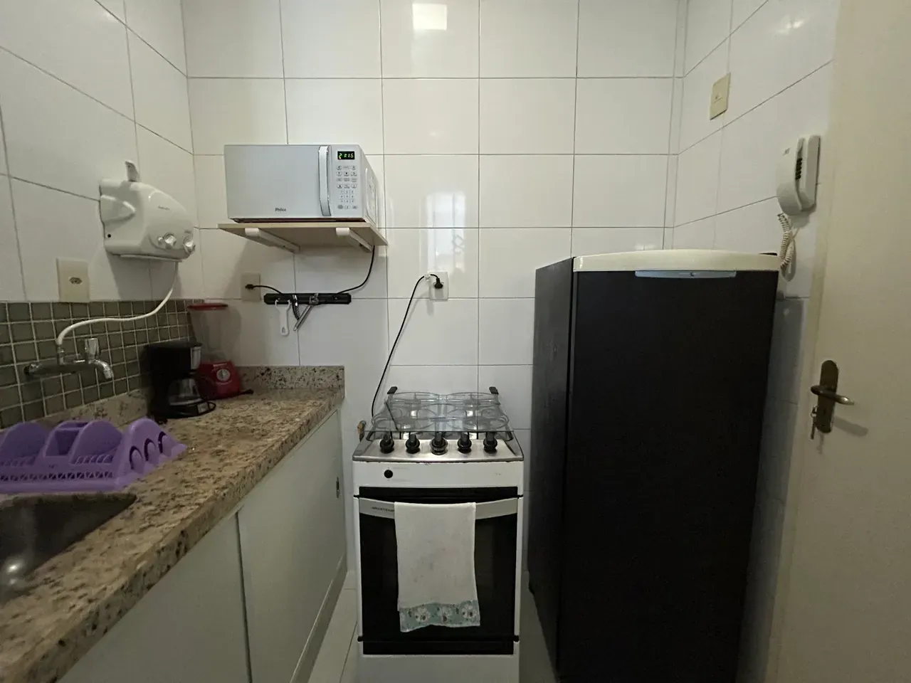 Furnished 1-bedroom apartment with 1 bathroom — photo 6