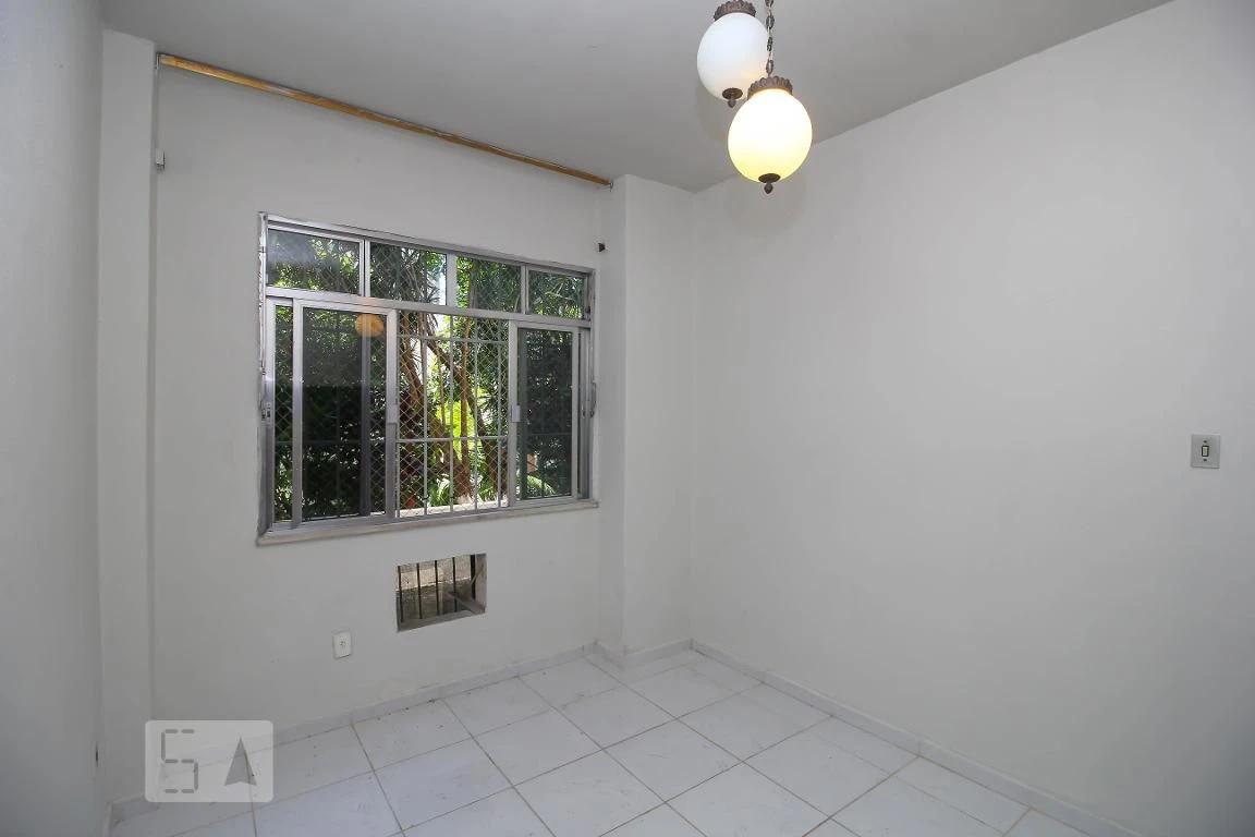 Unfurnished 2-bedroom apartment with 1 bathroom — photo 25