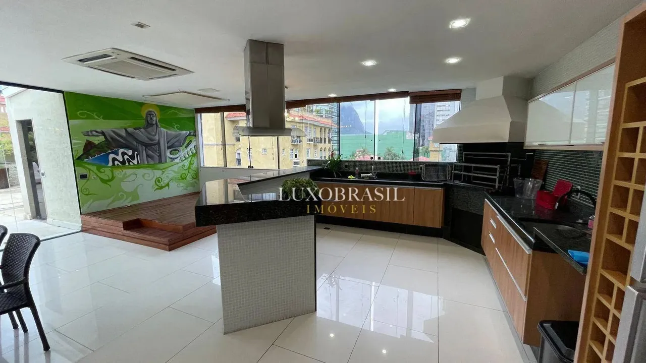 Apartamento mobiliado com 4 quartos e 5 banheiros — photo 2