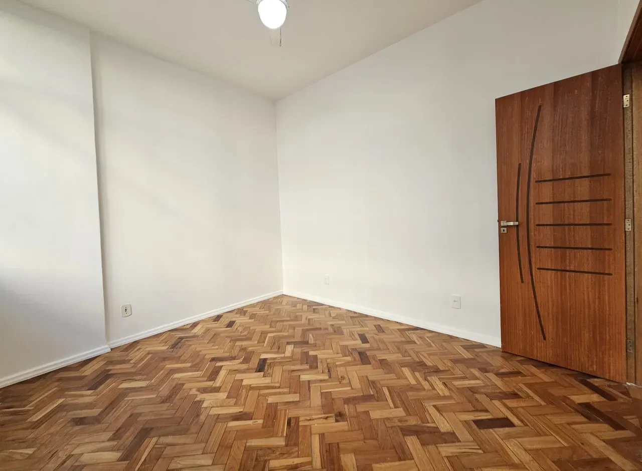 Departamento en piso 5 con piso de madera o laminado — photo 2