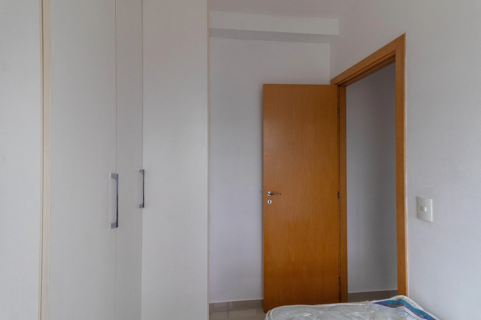 2-bedroom apartment in a building with an indoor pool — photo 31