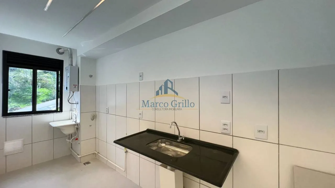 Unfurnished 2-bedroom apartment, 48 m², with balcony — photo 2