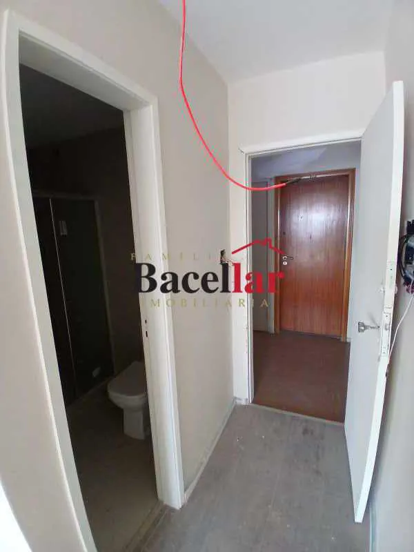 Apartamento de 1 quarto com janelas do piso ao teto, Centro — photo 15
