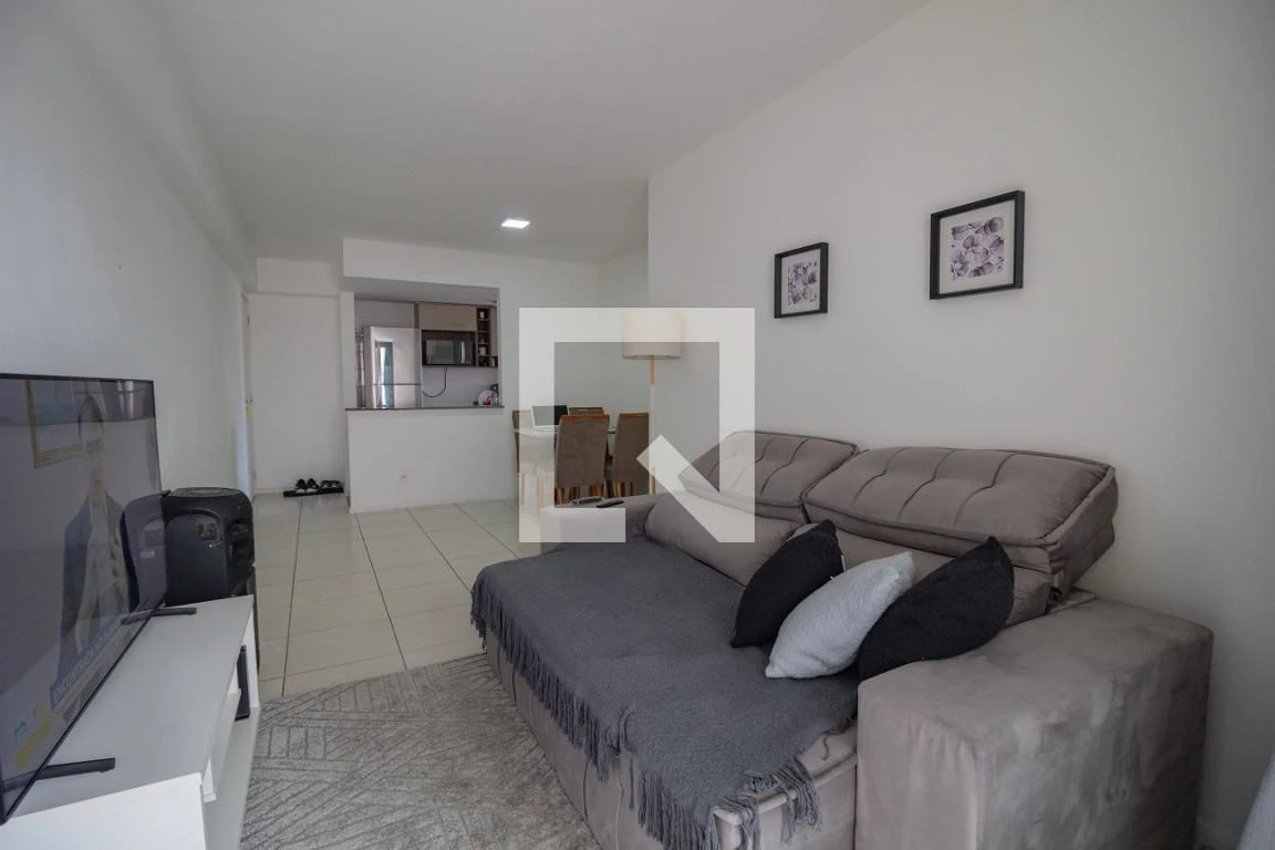 Furnished apartment with 2 bedrooms and a balcony — photo 8