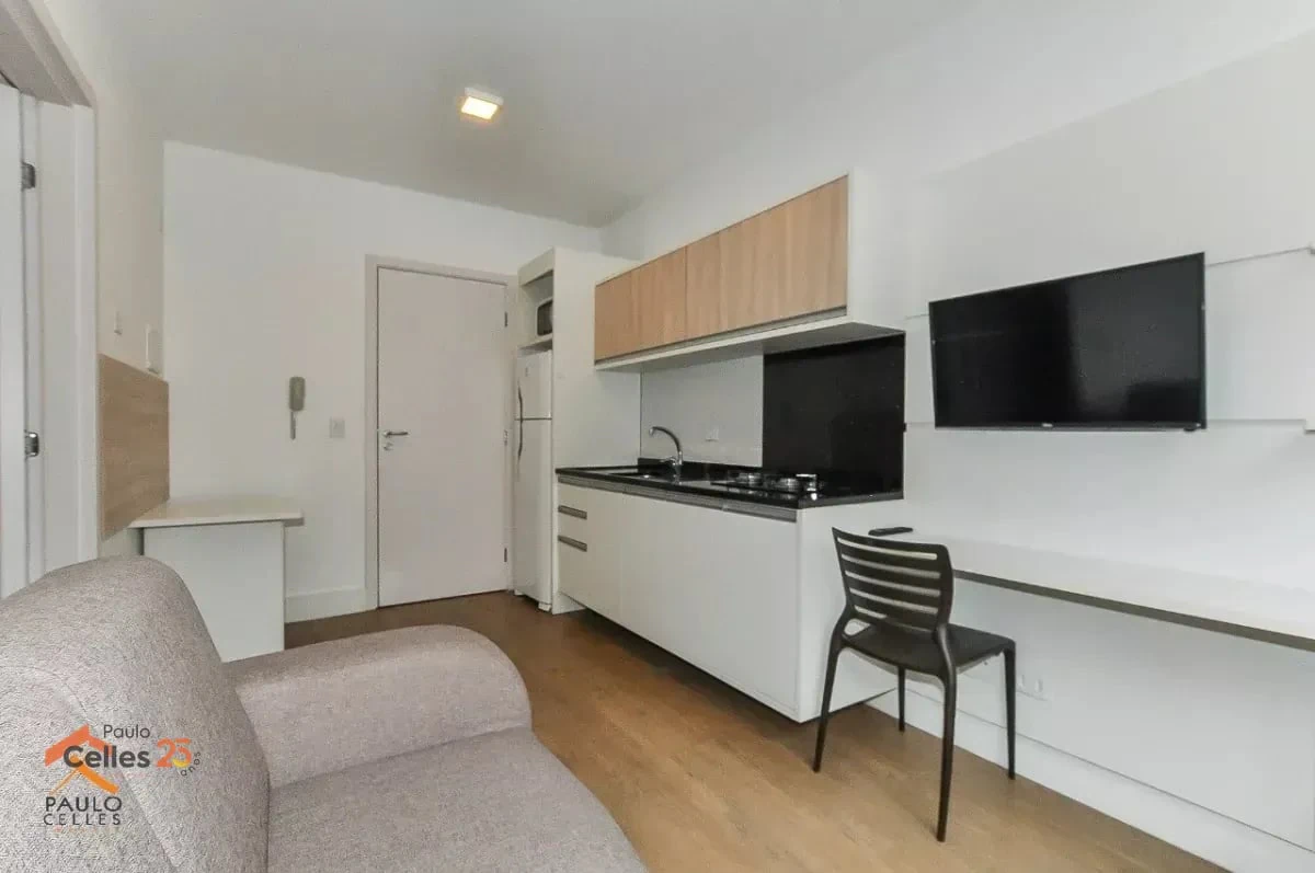 One-bedroom apartment with a home office — photo 2