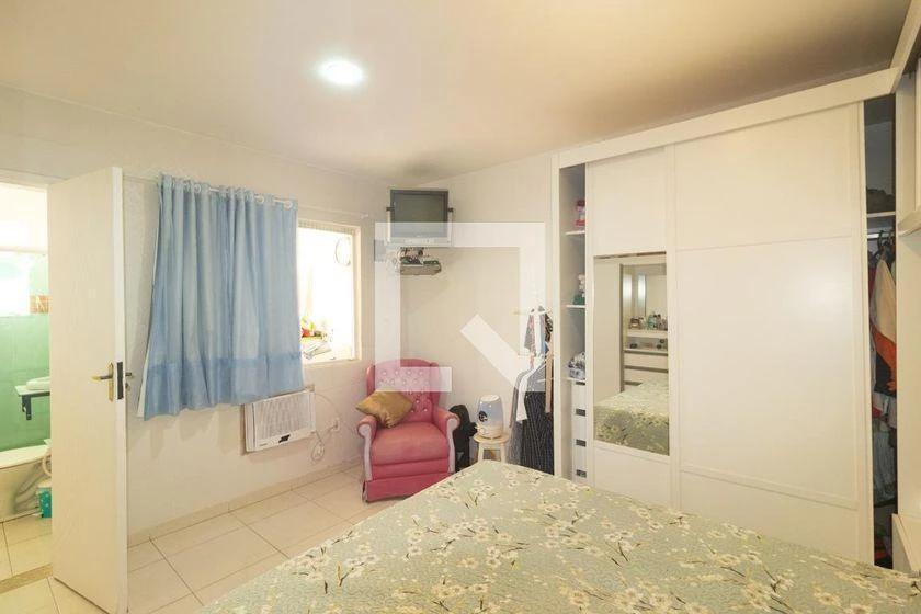 200 m² rental house with 3 bedrooms and a balcony — photo 3