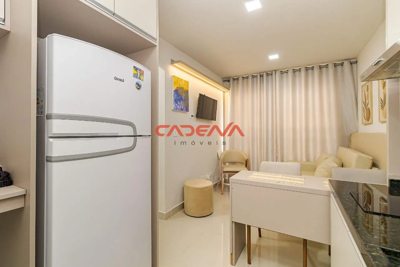 Furnished 1-bedroom apartment with open-plan kitchen — photo 3