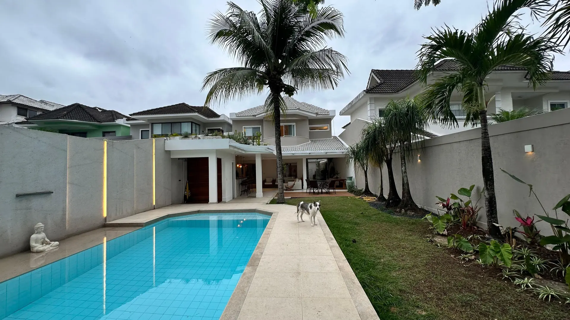 Furnished house, 360 m², with a walk-in closet — photo 33