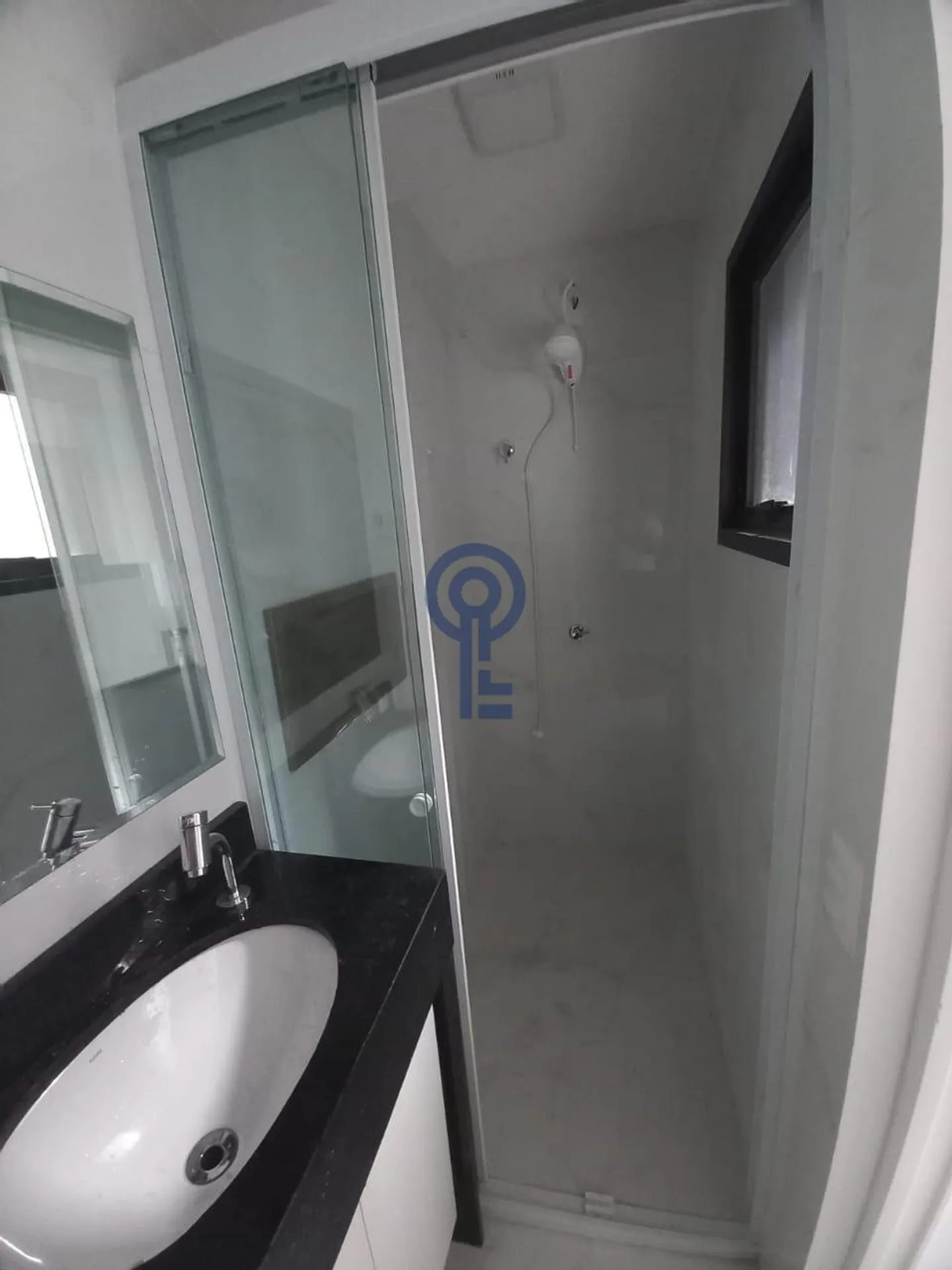29 m² studio with 1 bedroom and open-plan kitchen — photo 16