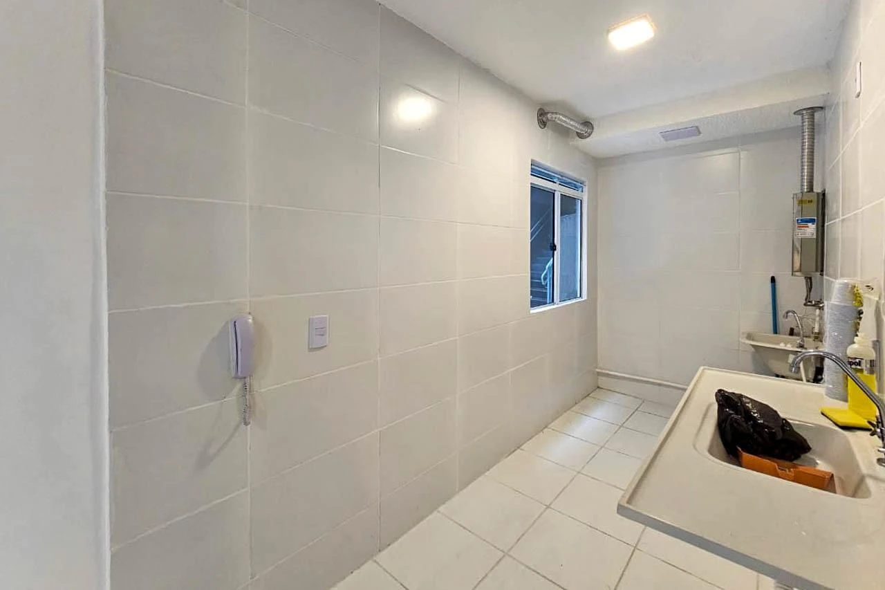 Apartamento de 2 quartos em condomínio com piscina — photo 15