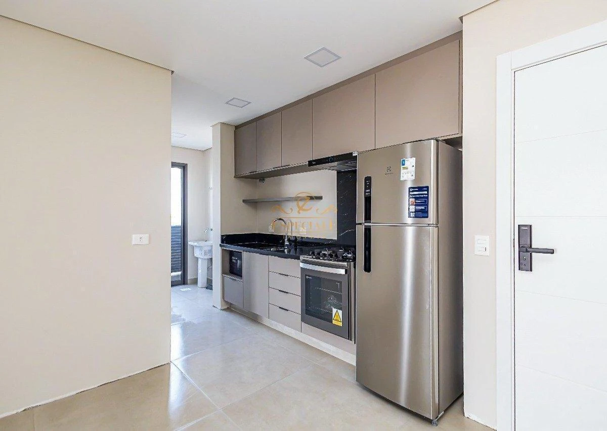 2-bedroom apartment with floor-to-ceiling windows — photo 2