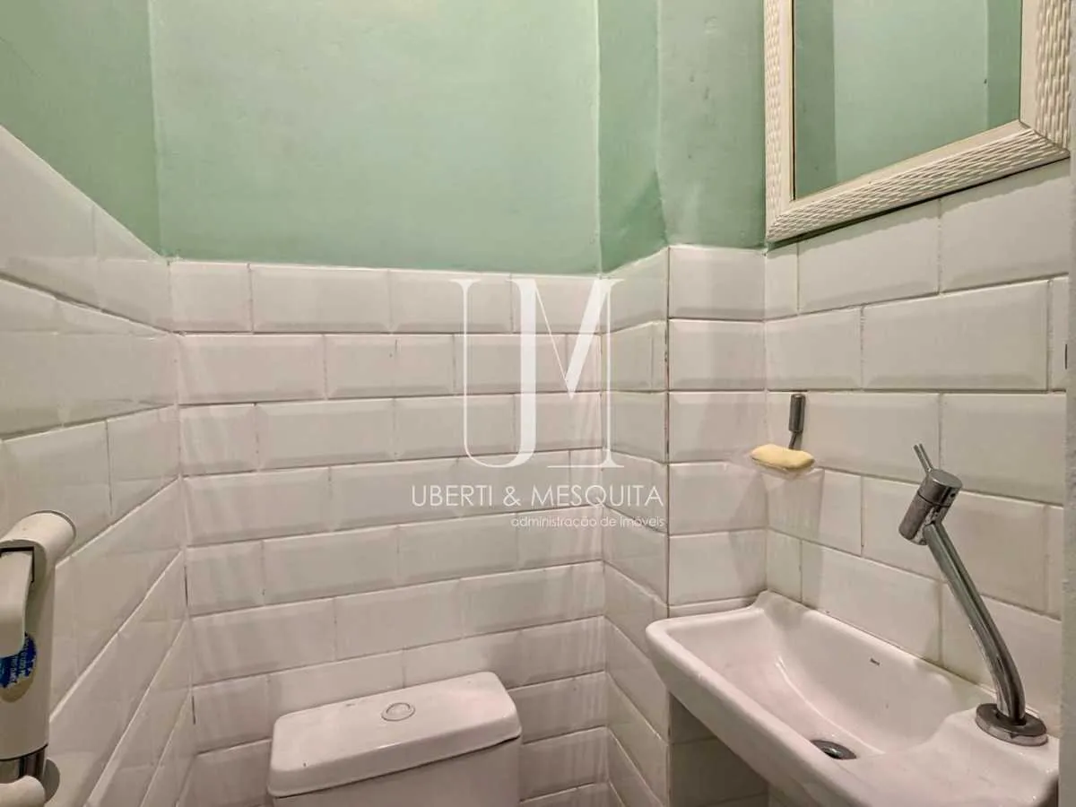 Mountain view in a one-bedroom apartment, 50 m² — photo 20