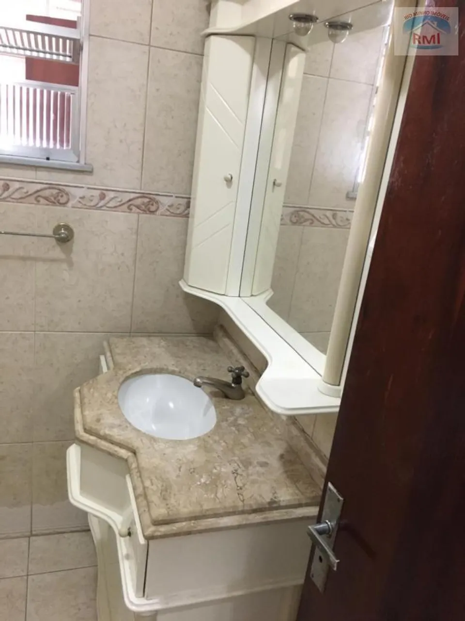 Apartamento com 2 quartos e cozinha separada — photo 2