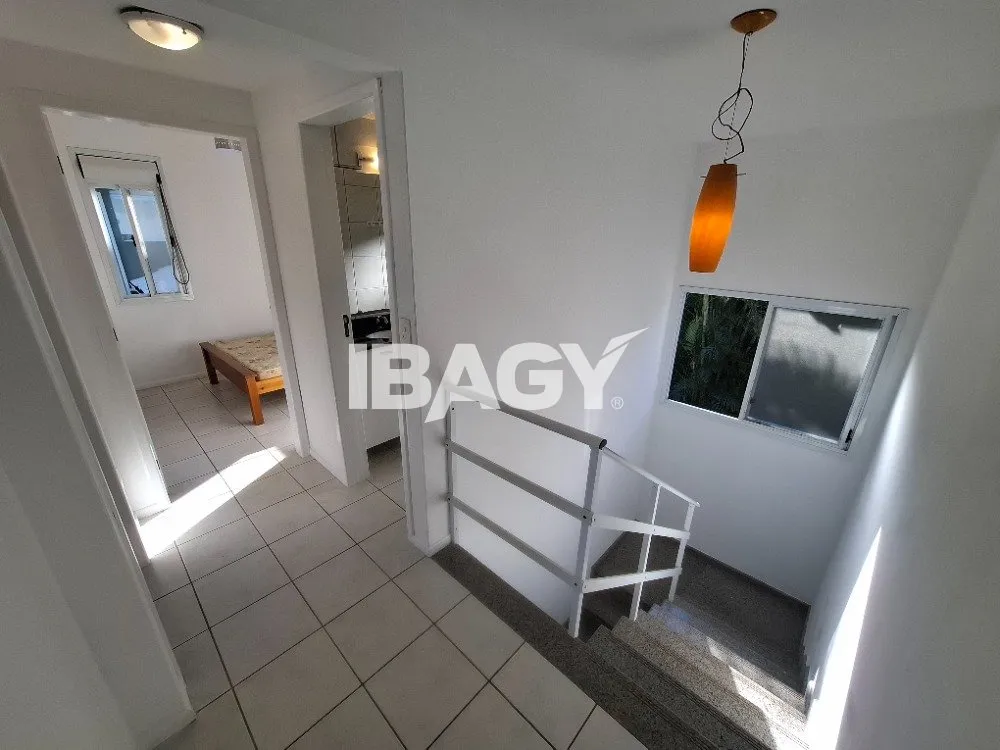 House with 3 bedrooms and 246 m², open-plan kitchen — photo 35