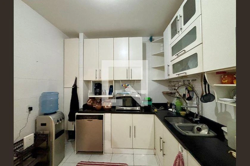 Apartamento amueblado con 3 dormitorios y cocina cerrada — photo 20