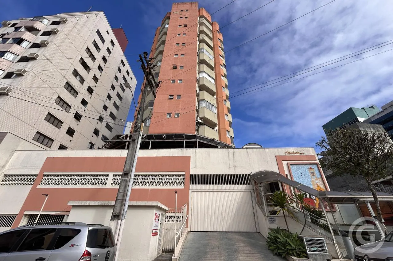 Apartamento de 32 m² com sacada e sala climatizada — photo 13