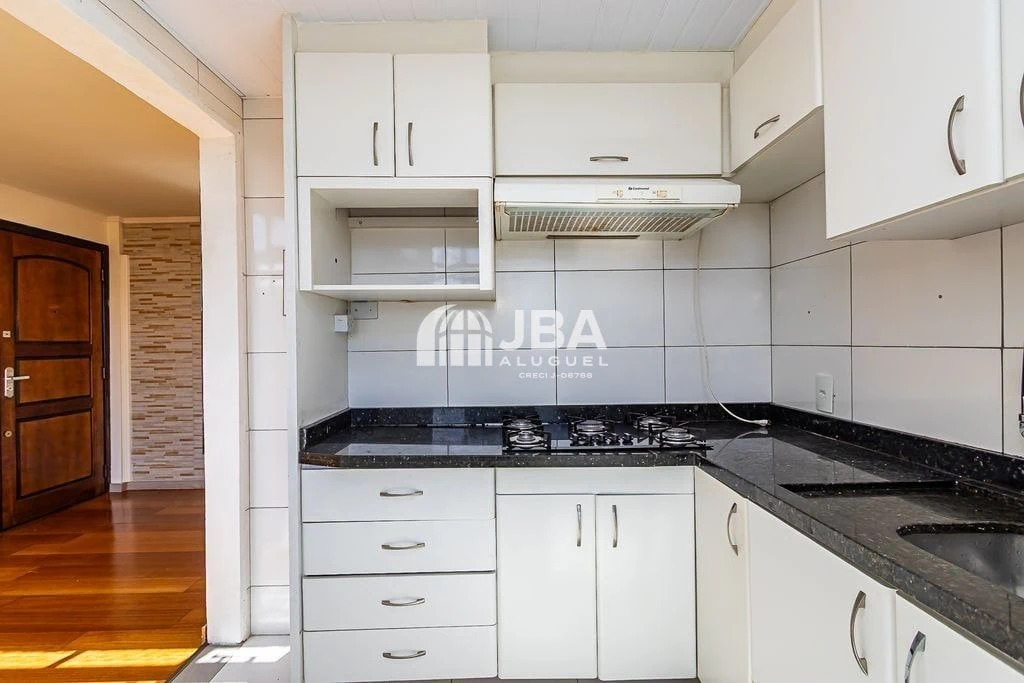 Wood or laminate floors in a 3-bedroom apartment, 78 m² — photo 21
