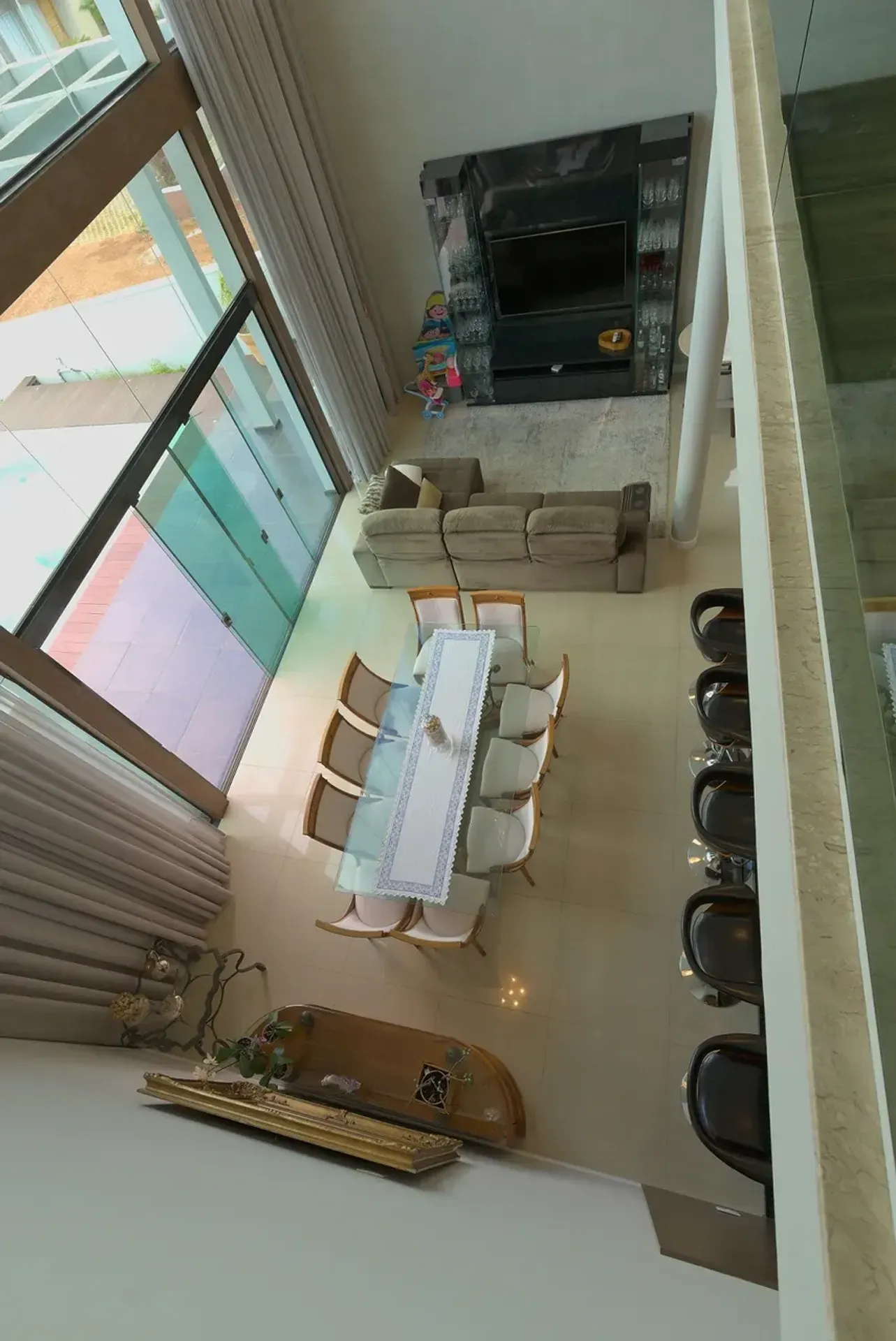 Furnished house with 3 bedrooms and open-plan kitchen — photo 40