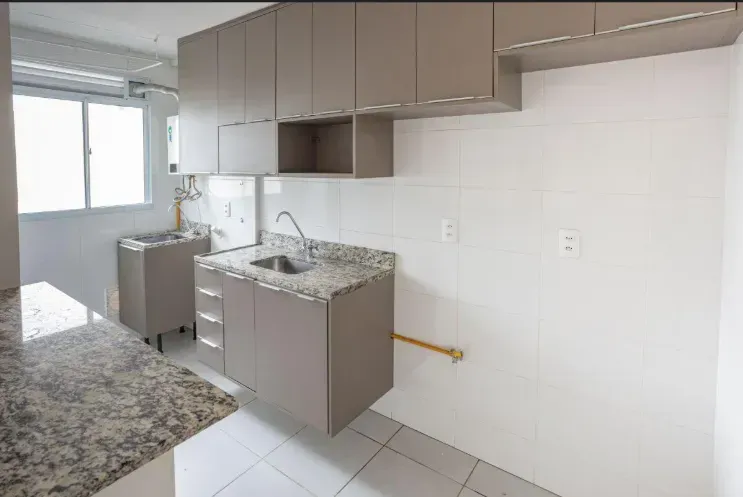 Furnished 2-bedroom apartment with 1 bathroom — photo 4