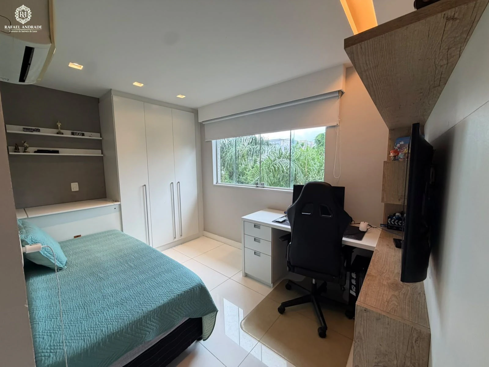 Furnished apartment, 320 m², with a washing machine — photo 16