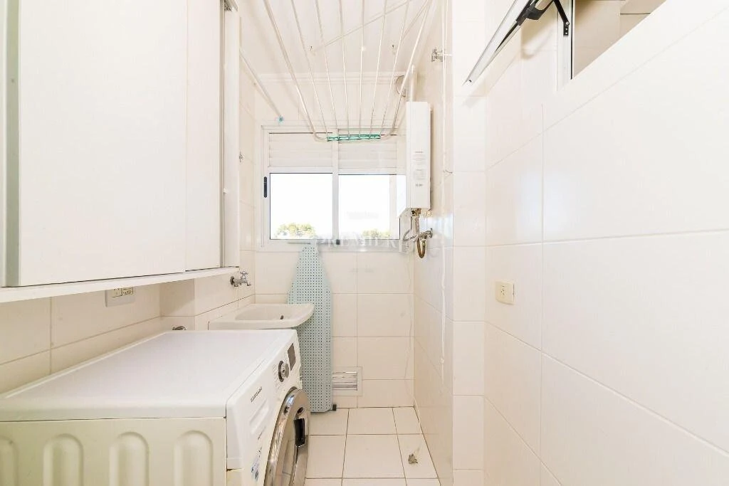Washing machine in a 2-bedroom apartment, 80 m² — photo 17