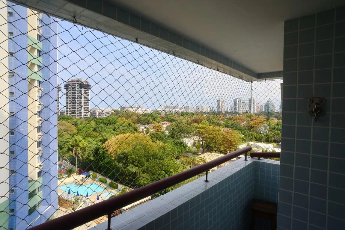 Furnished 2-bedroom apartment with a balcony — photo 8