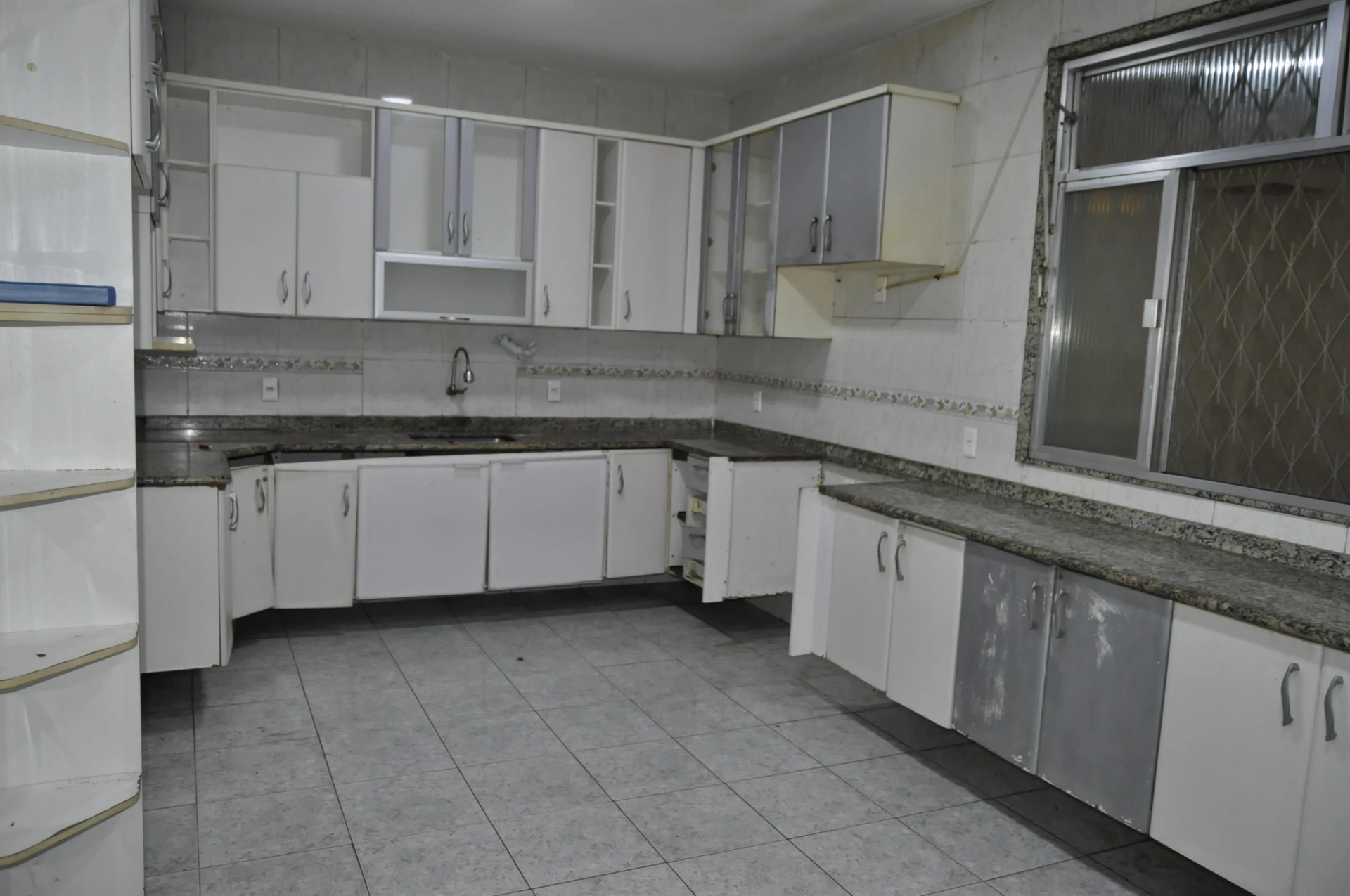 Casa de alquiler con 5 habitaciones y jardín privado — photo 26