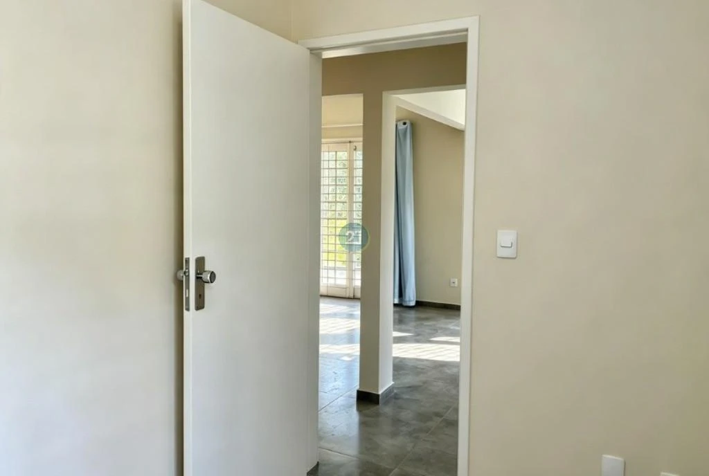 4-bedroom house with a grill on the balcony in Florianópolis — photo 17
