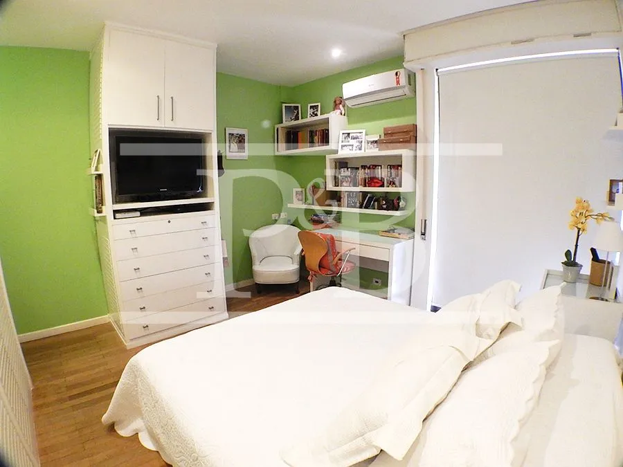3-bedroom apartment with open-plan kitchen, 270 m² — photo 26