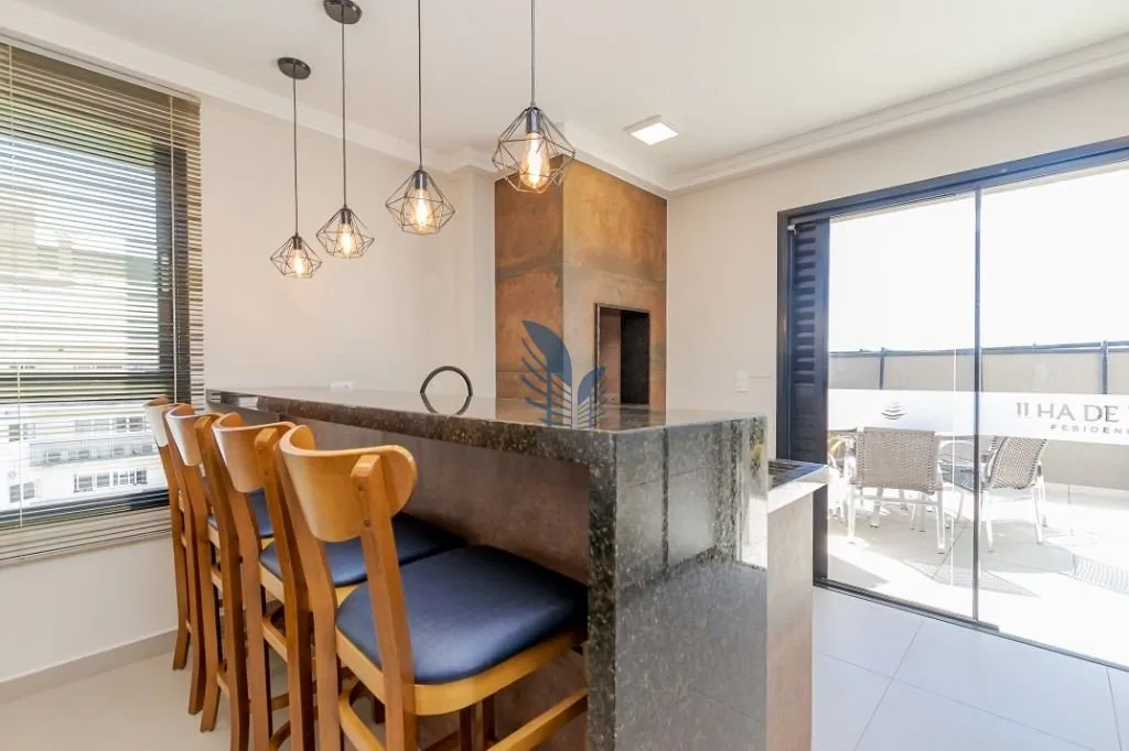 1-bedroom rental with open-plan kitchen and BBQ — photo 22