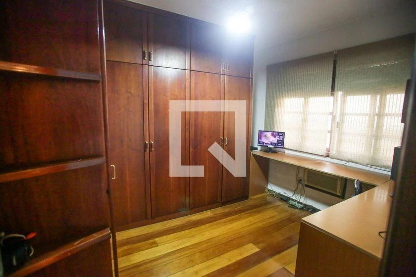 Furnished 400 m² house with 4 bedrooms and 4 bathrooms — photo 34