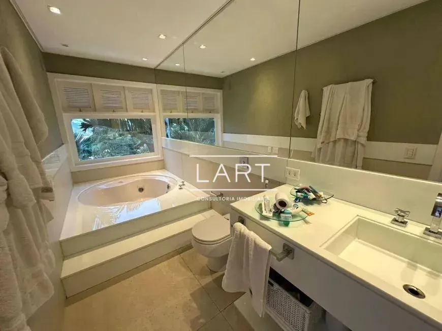 Furnished house with 4 bedrooms and integrated kitchen — photo 25