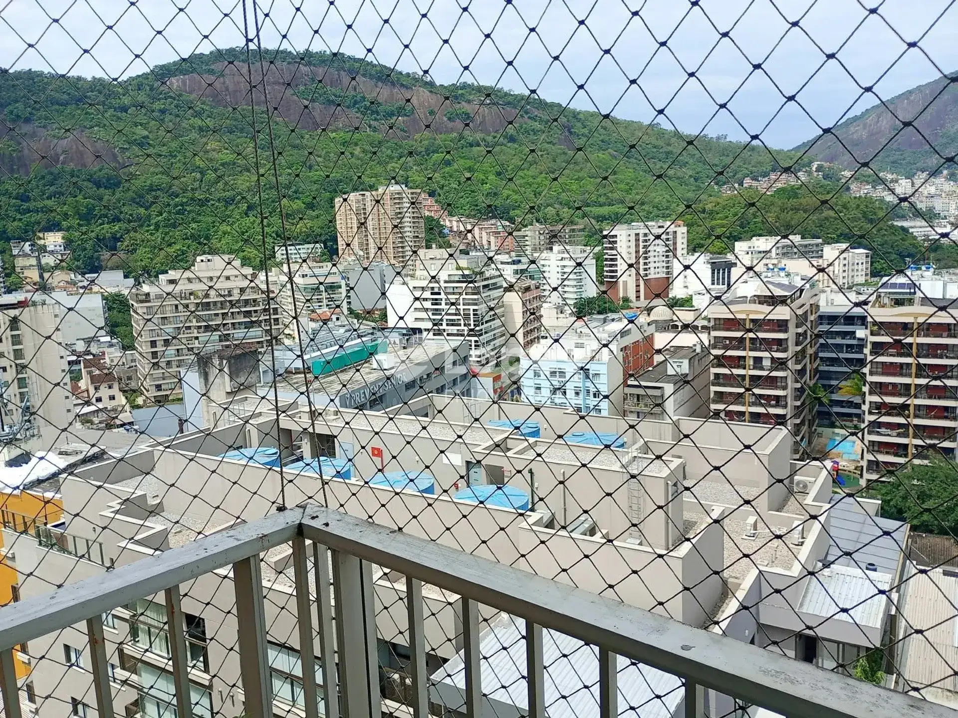 Apartment on the 14th floor with a washing machine — photo 16