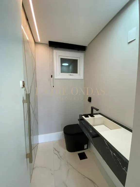 Вид на воду та 4 спальні: квартира 304 м² — photo 44