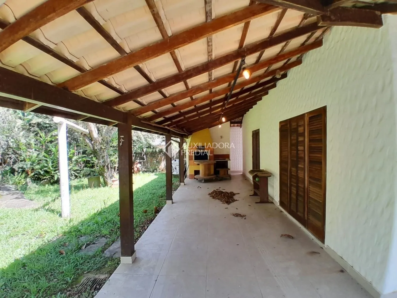 Unfurnished 4-bedroom house with 2 bathrooms and 860 m² — photo 6