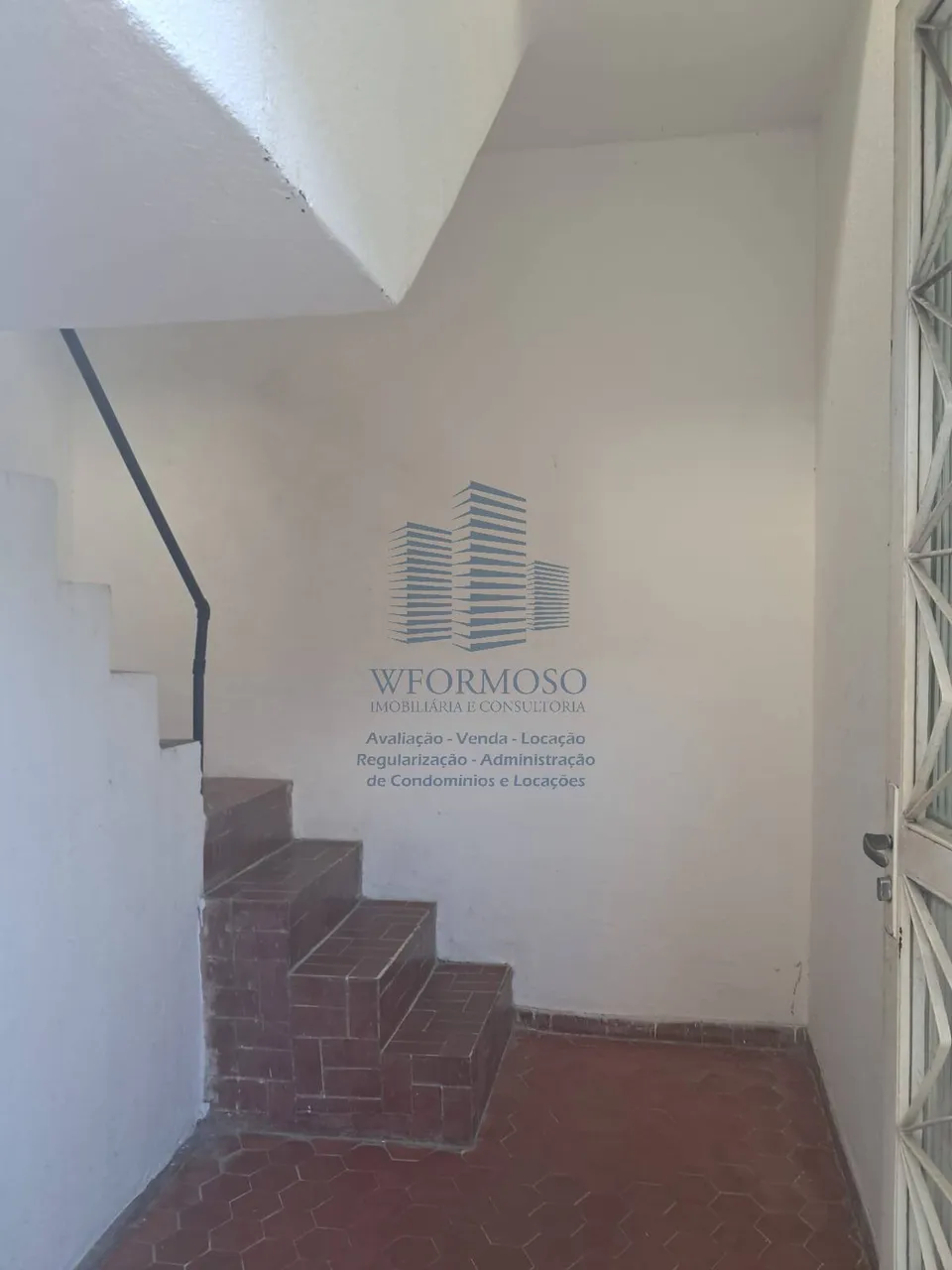 Unfurnished 1-bedroom apartment with balcony, 55 m² — photo 16