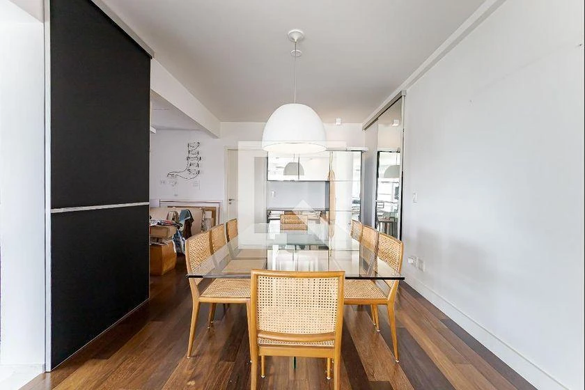 Furnished apartment with 3 en-suite bedrooms and 211 m² — photo 21
